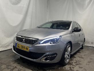 damaged passenger cars Peugeot 308 308 SW (L4/L9/LC/LJ/LR) Combi 5-drs 1.2 12V e-THP PureTech 130 (EB2DTS=
(HNY)) [96kW]  (03-2014/06-2021) 2015/6