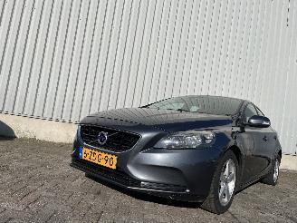 Auto incidentate Volvo V-40 V40 (MV) Hatchback 5-drs 1.6 D2 (D4162T) [84kW]  (03-2012/12-2016) 2014/3