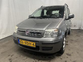 Schadeauto Fiat Panda Panda (169) Hatchback 1.2, Classic (169.A.4000(Euro 5)) [51kW]  (03-20=
10/08-2013) 2010/8