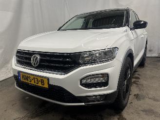 Coche accidentado Volkswagen T-Roc T-Roc I SUV 1.0 TSI 12V BlueMotion (DKRF) [85kW]  (07-2017/11-2020) 2019/6