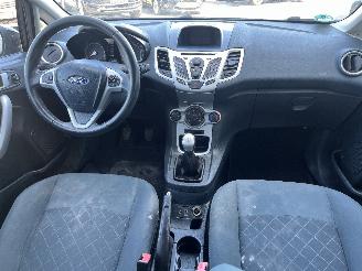Ford Fiesta Fiesta 6 (JA8) Hatchback 1.6 TDCi 95 (TZJB(Euro 5)) [70kW]  (02-2010/1=
2-2015) picture 10