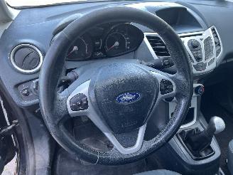 Ford Fiesta Fiesta 6 (JA8) Hatchback 1.6 TDCi 95 (TZJB(Euro 5)) [70kW]  (02-2010/1=
2-2015) picture 13