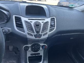 Ford Fiesta Fiesta 6 (JA8) Hatchback 1.6 TDCi 95 (TZJB(Euro 5)) [70kW]  (02-2010/1=
2-2015) picture 15