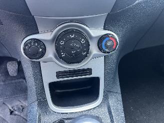 Ford Fiesta Fiesta 6 (JA8) Hatchback 1.6 TDCi 95 (TZJB(Euro 5)) [70kW]  (02-2010/1=
2-2015) picture 14
