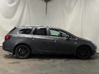 Opel Astra Astra J Sports Tourer (PD8/PE8/PF8) Combi 1.4 Turbo 16V (A14NET(Euro 5=
)) [103kW]  (10-2010/10-2015) picture 7