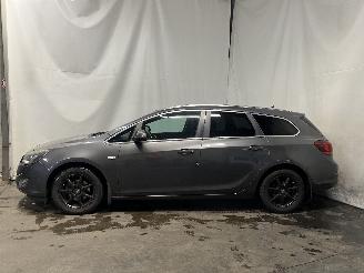 Opel Astra Astra J Sports Tourer (PD8/PE8/PF8) Combi 1.4 Turbo 16V (A14NET(Euro 5=
)) [103kW]  (10-2010/10-2015) picture 4