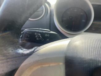 Seat Ibiza Ibiza IV (6J5) Hatchback 5-drs 1.6 TDI 105 (CLNA) [77kW]  (05-2009/05-=
2015) picture 20