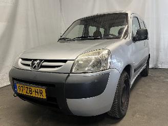 Schadeauto Peugeot Partner Partner Combispace MPV 1.6 16V (TU5JP4(NFU)) [80kW]  (07-2001/03-2008)= 2007/12