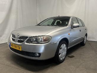Voiture accidenté Nissan Almera Almera (N16) Hatchback 1.8 16V (QG18DE) [85kW]  (10-2002/11-2006) 2004/12
