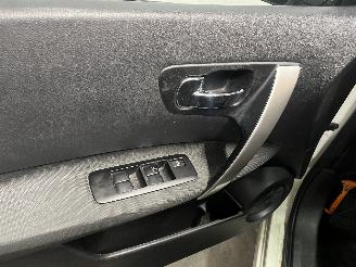 Nissan Qashqai Qashqai (J10) SUV 2.0 16V (MR20DE(Euro 5)) [104kW]  (02-2007/01-2014) picture 17