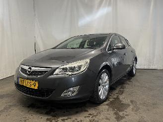 Damaged car Opel Astra Astra J (PC6/PD6/PE6/PF6) Hatchback 5-drs 1.4 Turbo 16V (A14NET(Euro 5=
)) [103kW]  (12-2009/10-2015) 2010/5