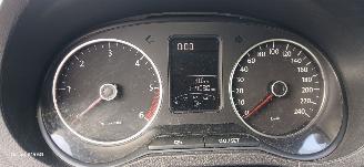 Volkswagen Polo Polo V (6R) Hatchback 1.2 TDI 12V BlueMotion (CFWA(Euro 5)) [55kW]  (1=
0-2009/05-2014) picture 2
