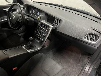 Volvo V-60 V60 I (FW/GW) Combi 1.6 DRIVe (D4162T) [84kW]  (02-2011/12-2015) picture 8