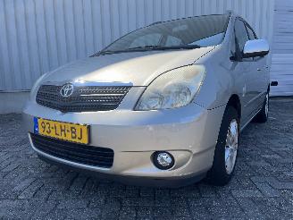 Auto incidentate Toyota Corolla Corolla Verso (E12) MPV 1.8 16V VVT-i (1ZZFE) [99kW]  (12-2001/05-2004=
) 2003/1