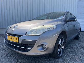 škoda osobní automobily Renault Mégane Megane III Berline (BZ) Hatchback 5-drs 1.2 16V TCE 115 (H5F-408(H5F-F=
4)) [85kW]  (03-2012/02-2016) 2013/1