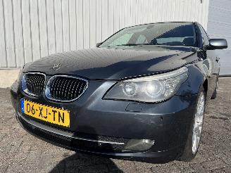 krockskadad bil auto BMW 5-serie 5 serie (E60) Sedan 523i 24V (N53-B25A) [140kW]  (01-2007/03-2010) 2007/6