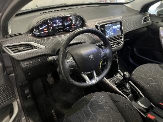 Peugeot 2008 2008 (CU) MPV 1.2 Vti 12V PureTech 82 (EB2F(HMZ)) [60kW]  (03-2013/12-=
2018) picture 11