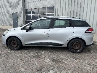 Renault Clio Clio IV Estate/Grandtour (7R) Combi 5-drs 1.5 Energy dCi 90 FAP (K9K-6=
08(K9K-B6)) [66kW]  (11-2012/08-2021) picture 4
