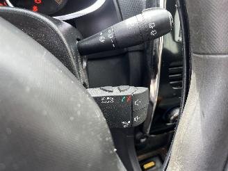 Renault Clio Clio IV Estate/Grandtour (7R) Combi 5-drs 1.5 Energy dCi 90 FAP (K9K-6=
08(K9K-B6)) [66kW]  (11-2012/08-2021) picture 25