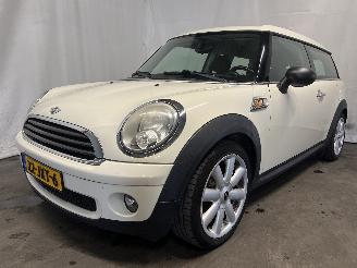 Mini Clubman Clubman (R55) Combi 1.4 16V One (N12-B14A) [70kW]  (03-2009/02-2010) picture 3