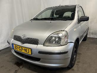 damaged passenger cars Toyota Yaris Yaris (P1) Hatchback 1.3 16V VVT-i (2NZFE) [63kW]  (08-1999/11-2005) 2001/2