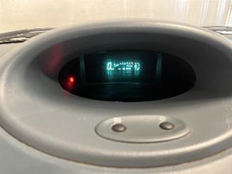 Toyota Yaris Yaris (P1) Hatchback 1.3 16V VVT-i (2NZFE) [63kW]  (08-1999/11-2005) picture 20