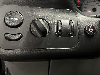 Chrysler Voyager Voyager/Grand Voyager (RG/RS) MPV 3.3 V6 (EGA) [128kW]  (02-2000/12-20=
08) picture 23