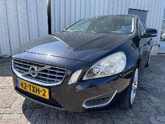 Volvo V-60 V60 I (FW/GW) Combi 1.6 T3 16V (B4164T3(Euro 5)) [110kW]  (09-2010/12-=
2015) picture 1