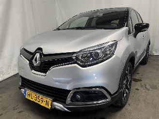 Unfallwagen Renault Captur Captur I (2R) SUV 1.2 TCE 16V EDC (H5F-412(H5F-G4)) [87kW]  (01-2016/.=
=2E.) 2015/12