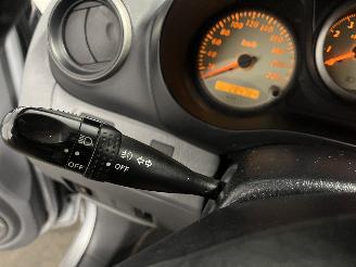 Toyota Rav-4 RAV4 (A2) Terreinwagen 1.8 16V VVT-i 4x2 (1ZZFE) [92kW]  (08-2000/11-2=
005) picture 27