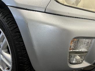 Toyota Rav-4 RAV4 (A2) Terreinwagen 1.8 16V VVT-i 4x2 (1ZZFE) [92kW]  (08-2000/11-2=
005) picture 8