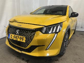 krockskadad bil auto Peugeot 208 208 II (UB/UH/UP) Hatchback 5-drs e-208 50 kWh (ZKX) [100kW]  (06-2019=
/...) 2020/7