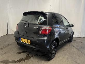 Toyota Yaris Yaris (P1) Hatchback 1.3 16V VVT-i (2SZFE) [63kW]  (08-1999/11-2005) picture 5