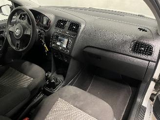 Volkswagen Polo Polo V (6R) Hatchback 1.2 TDI 12V BlueMotion (CFWA(Euro 5)) [55kW]  (1=
0-2009/05-2014) picture 12