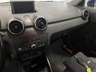 Audi A1 A1 (8X1/8XK) Hatchback 3-drs 1.2 TFSI (CBZA) [63kW]  (05-2010/04-2015)= picture 20