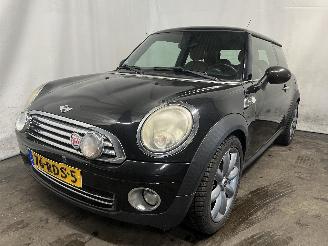 krockskadad bil auto Mini Mini Mini (R56) Hatchback 1.6 16V Cooper (N16-B16A) [90kW]  (09-2009/11-201=
3) 2011/5