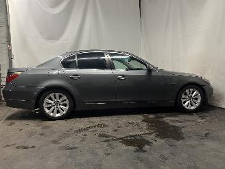 BMW 5-serie 5 serie (E60) Sedan 525i 24V (M54-B25(256S5)) [141kW]  (09-2003/02-200=
5) picture 10