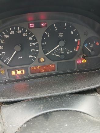BMW 3-serie 3 serie (E46/4) Sedan 323i 24V (M52TU-B25(256S4)) [125kW]  (03-1998/09=
-2000) picture 2