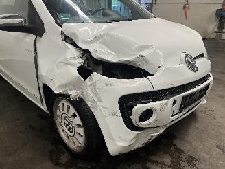 Volkswagen Up! Up! (121) Hatchback 1.0 12V 75 (CHYB) [55kW]  (08-2011/11-2019) picture 9