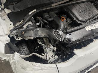 Volkswagen Up! Up! (121) Hatchback 1.0 12V 75 (CHYB) [55kW]  (08-2011/11-2019) picture 7