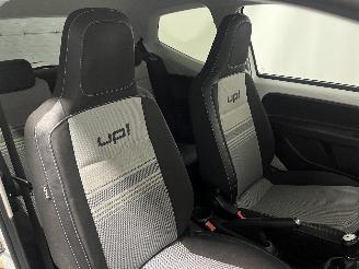 Volkswagen Up! Up! (121) Hatchback 1.0 12V 75 (CHYB) [55kW]  (08-2011/11-2019) picture 14