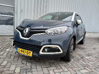 skadebil auto Renault Captur Captur I (2R) SUV 0.9 Energy TCE 12V (H4B-400(H4B-A4)) [66kW]  (06-201=
3/...) 2013/8