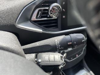 Peugeot 308 308 SW (L4/L9/LC/LJ/LR) Combi 5-drs 1.2 12V e-THP PureTech 110 (EB2ADT=
(HNP)) [81kW]  (03-2014/12-2021) picture 13