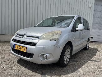 uszkodzony samochody osobowe Citroën Berlingo Berlingo Cinqspace, Multispace MPV 1.6 Hdi 16V 90 (DV6ATED4(9HX)) [66k=
W]  (04-2008/12-2018) 2010/7
