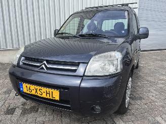 damaged passenger cars Citroën Berlingo Berlingo Cinqspace, Multispace MPV 1.6 16V (TU5JP4(NFU)) [80kW]  (10-2=
000/12-2011) 2007/9