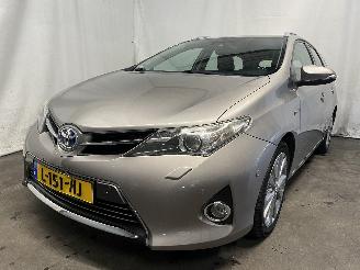 Vaurioauto  passenger cars Toyota Auris Auris Touring Sports (E18) Combi 1.8 16V Hybrid (2ZRFXE) [100kW]  (07-=
2013/12-2018) 2014/1