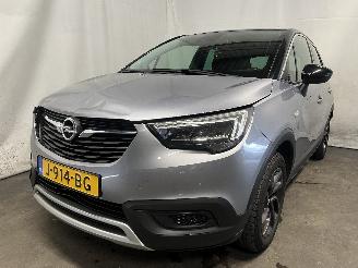 damaged passenger cars Opel Crossland Crossland (X) SUV 1.2 Turbo 12V (D12XHL(EB2ADT)) [81kW]  (03-2017/...)= 2020/8