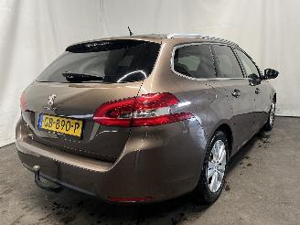 Peugeot 308 308 SW (L4/L9/LC/LJ/LR) Combi 5-drs 1.2 12V e-THP PureTech 110 (EB2DT(=
HNZ)) [81kW]  (03-2014/12-2021) picture 5