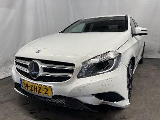 Damaged car Mercedes A-klasse A (W176) Hatchback 1.6 A-180 16V (M270.910) [90kW]  (09-2012/05-2018) 2012/11