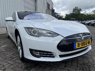 Tesla Model S Model S Liftback 85 (L1S) [270kW]  (09-2012/02-2016) picture 5
